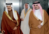 ولي العهد يقدم لرئيس الوزراء مقترحات النهوض بطيران الخليج