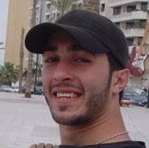 أول صورة لقتيل عجلات الطائرة السعودية بين بيروت والرياض البحرين صحيفة الوسط البحرينية مملكة البحرين