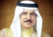 العاهل يتصل هاتفياً بالرئيس اللبناني ويؤكد وقوف البحرين إلى جانب لبنان