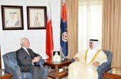 وزير الداخلية يشيد بدور جمعية الصداقة البحرينية البريطانية في تعزيز التعاون