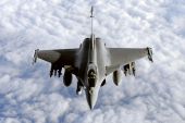 الرئاسة الفرنسية تؤكد أن قطر ستشتري 24 مقاتلة رافال