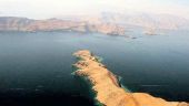 الولايات المتحدة تعزز انتشارها في مضيق هرمز ازاء إيران