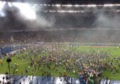 القبض على 80 مشجعا أوكرانيا قبل نهائي الدوري الأوروبي