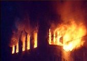 انهيار مبنى في بنجلاديش بعد اندلاع حريق به