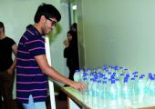 جامعة البحرين تحث طلبتها على شرب كميات كافية من الماء خلال فترة الإمتحانات