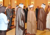 رئيس الوزراء: الحكومة تتطلع إلى تعاون شامل مع البرلمان حيال كافة القضايا 