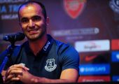 مارتينيز مدرب ايفرتون يؤيد إقامة كأس العالم 2022 بقطر في الشتاء