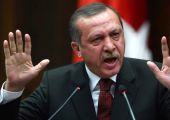 إقالة صحافي تركي بسبب تغريدة معارضة لإردوغان