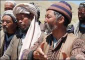مسلحون يخطفون 12 من أقلية الهزارة في شرق أفغانستان