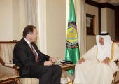 الأمين العام لمجلس التعاون يجتمع مع سفيري استراليا وايرلندا لدى السعودية