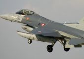 مصدر أمني: الطائرات التركية تقصف مواقع لحزب العمال الكردستاني بشمال العراق