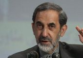 ولايتي: يجب إلغاء الحظر المفروض على إيران