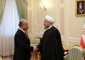 روحاني: العداء بين أميركا وإيران قل ولكن انعدام الثقة مازال قائماً