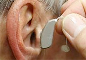 سماعات ضعف السمع قد تبطيء من التدهور الإدراكي عند كبار السن