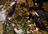 هولاند واوباما في مسرح باتاكلان تكريما لذكرى ضحايا المجزرة
