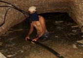 إنقاذ 14 فلسطينيا علقوا في نفق غمرته المياه