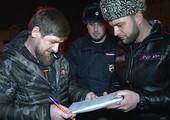 بالفيديو... رئيس جمهوريّة الشيشان يدفع غرامة نتيجة مخالفة مروريّة