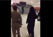 بالفيديو... اعتقال سعودي متنكرا بملابس نسائية داخل مركز تجاري