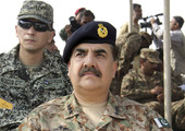 قائد الجيش الباكستاني يصادق على احكام باعدام تسعة ارهابيين