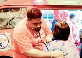 طبيب الشارع يعالج الفقراء في ماليزيا