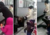 بالفيديو... ركاب يرمون امرأة حامل من حافلة بسبب إزعاج أطفالها