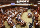 النواب يتخلون عن الانسحاب ويتوعدون بإصدار بيان رافض لزيادة سعر البنزين