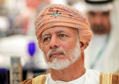 وصول عشرة يمنيين إلى سلطنة عمان كانوا معتقلين في غوانتنامو