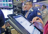 تدنّي الدولار الأسترالي والنيوزيلندي والكندي والروبل الروسي يتخلى عن مكاسب أخيرة