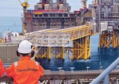 السعودية: 20 % خسائر النفط في أسبوعين .. وزيادة الإمدادات تفاقم أزمة السوق