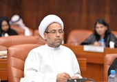 الماجد: هل تريدون من الناس تصوير شجرة الحياة فقط؟