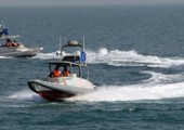 البحرية الإيرانية «تُنذر» مدمّرة أميركية خلال مناورات في بحر عُمان