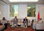 وزير الصناعة يستعرض الخطة الاستراتيجية للسياحة مع 