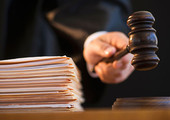 قاضٍ أميركي يأمر بتفسير اتفاق تبادل سجناء مع إيران