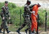 القضاء الفرنسي يستدعي قائد معتقل غوانتانامو السابق