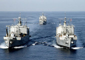 الصين تدشن أول رصيف عائم ذاتي الدفع لإصلاح السفن الحربية في البحر