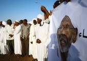 بالصور... تشييع الترابي وسط إجراءات أمنية مشددة في الخرطوم