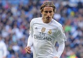ريال مدريد هدد مودريتش إن لم ينتقل لصفوفه