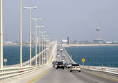 مسئول ينفي تكدس السيارات على جسر الملك فهد