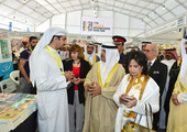 بالصور... علي بن خليفة يفتتح معرض البحرين الدولي الـ17 للكتاب بمشاركة 380 دار نشر