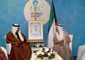 ولي العهد وأمير الكويت يستعرضان العلاقات الأخوية التاريخية بين البلدين