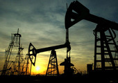 مسئول روسي: من المرجح طرح مبادرة جديدة لتثبيت إنتاج النفط