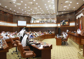 مقترح نيابي: لا وظائف في الحكومة قبل 10 سنوات من اكتساب الجنسية البحرينية