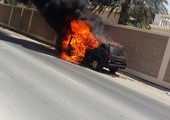 بالصور... حريق يلتهم سيارة بسار ولا إصابات 