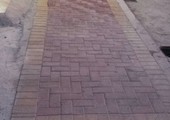 بالصور... أهالي مجمع 736 بعالي يشكون عدم إرجاع المقاول الشارع لطبيعته بعد الانتهاء من الصيانة