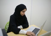 بالصور... الشابة رباب منصور تمتهن برمجة الحواسيب والأجهــزة الذكية