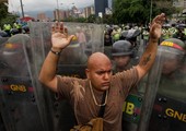 تظاهرات للمعارضة للمطالبة باستفتاء ضد الرئيس في فنزويلا