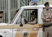 الرياض: الشرطة توقف شابًا وفتاةً تجولا بدراجة نارية