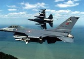 القوات التركية وقوات التحالف تضرب أهدافاً لـ