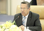 رئيس الوزراء اليمني يرفض تشكيل حكومة وحدة قبل التزام 