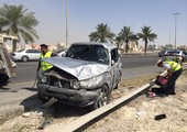 إصابة فتاتين في انقلاب سيارتهما بشارع الشيخ خليفة